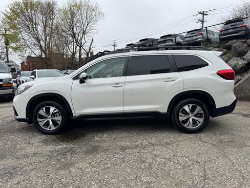 Used 2022 Subaru Ascent Premium w/ Convenience Package AWD/4WD image 3