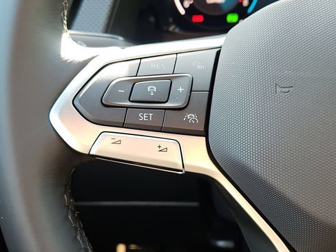 New 2026 Volkswagen Atlas Cross Sport SEL R-Line AWD/4WD image 19