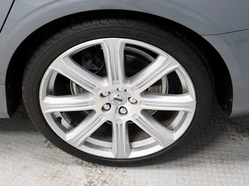 Used 2019 Volvo S90 T6 Inscription w/ Advanced Package image 19