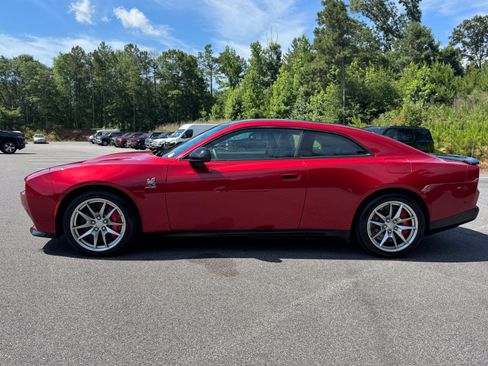 Used 2024 Dodge Charger Daytona Scat Pack w/ Plus Group AWD/4WD image 8