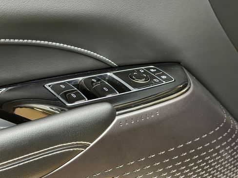 Certified 2024 Cadillac Lyriq Tech RWD image 25