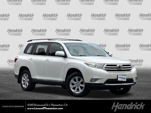 Used 2013 Toyota Highlander SE AWD/4WD image 1