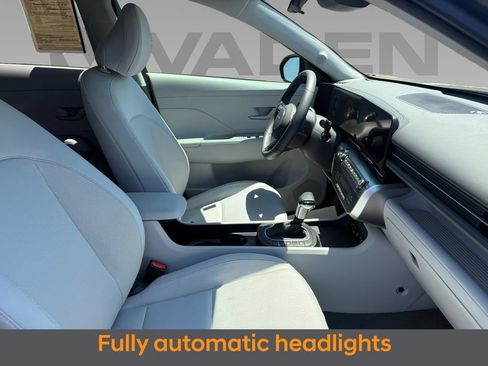 Certified 2025 Hyundai Kona SEL FWD image 8