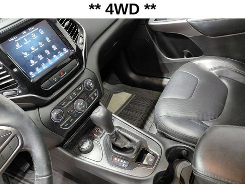 Certified 2019 Jeep Cherokee Limited AWD/4WD image 7