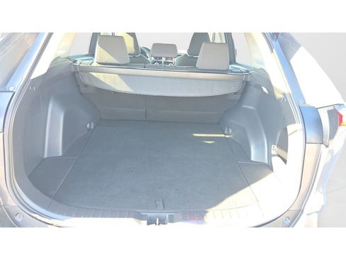 Used 2024 Toyota RAV4 XLE FWD image 9