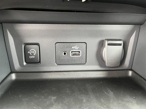 New 2025 Nissan Sentra S image 12