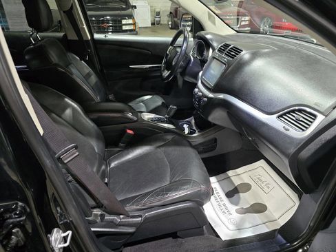 Used 2015 Dodge Journey R/T w/ Flexible Seating Group AWD/4WD image 34