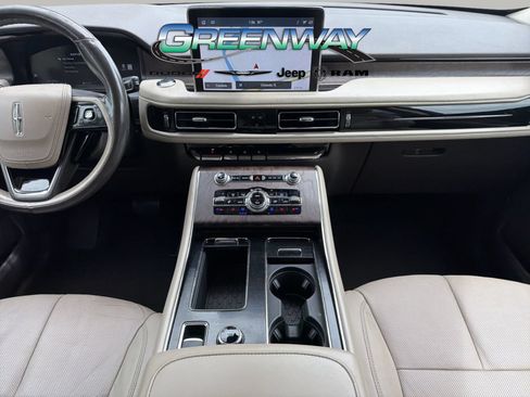Used 2020 Lincoln Aviator Reserve w/ Equipment Group 201A RWD image 12