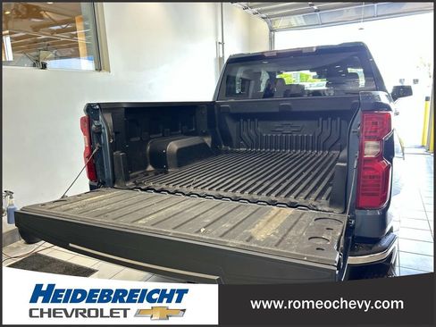 Used 2024 Chevrolet Silverado 1500 LT AWD/4WD image 15