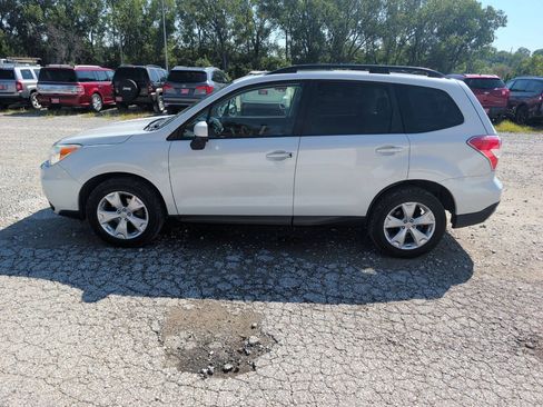 Used 2014 Subaru Forester 2.5i Premium w/ Popular Package #1 AWD/4WD image 6
