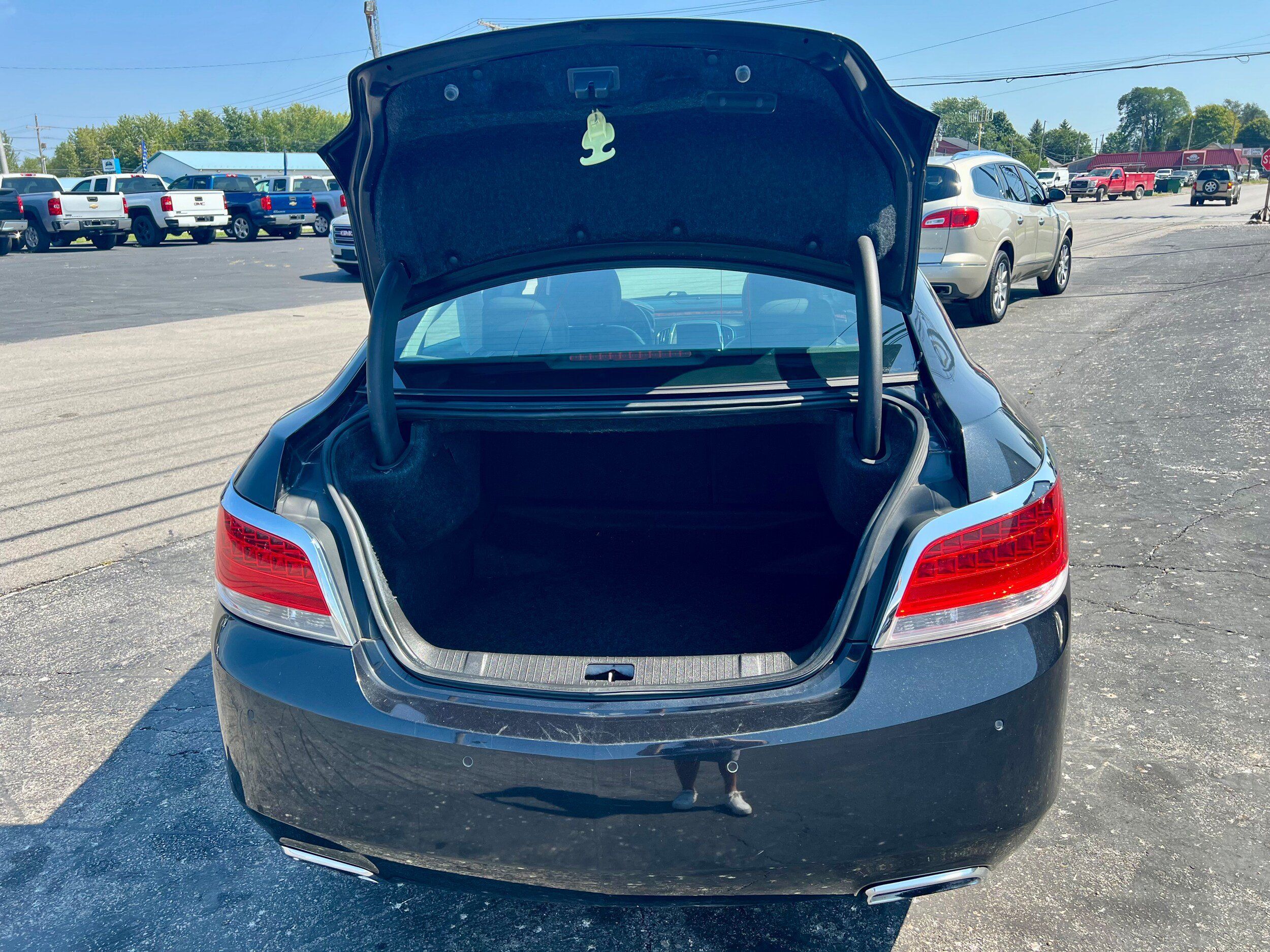 Used 2012 Buick LaCrosse Premium FWD image 20
