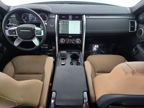 Used 2023 Land Rover Discovery HSE R-Dynamic image 4