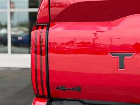New 2026 Toyota Tundra Limited AWD/4WD image 10