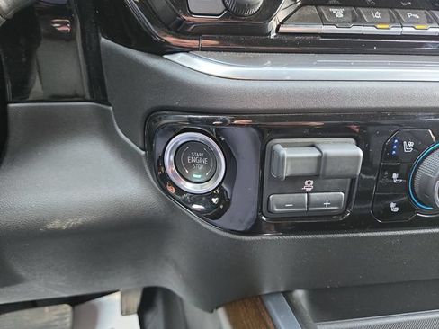 Used 2025 Chevrolet Silverado 2500 High Country w/ High Country Premium Package AWD/4WD image 22