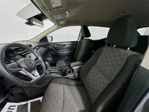 Certified 2020 Nissan Rogue Sport SV image 20