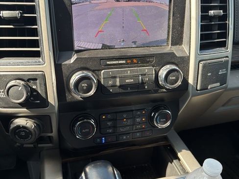 Used 2019 Ford F150 Lariat AWD/4WD image 11