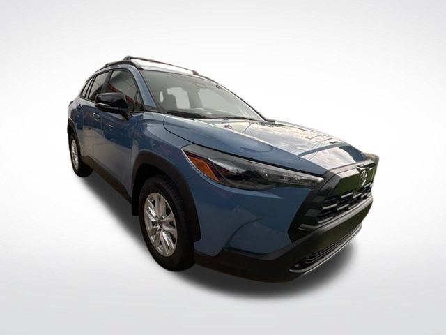 New 2026 Toyota Corolla Cross LE FWD image 9