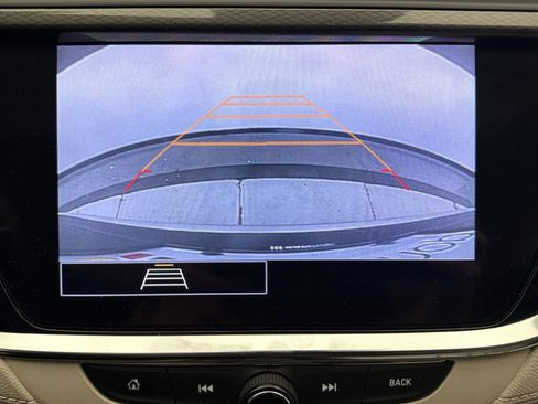 Used 2023 Buick Encore GX Preferred w/ Cold Weather Comfort Package FWD image 11