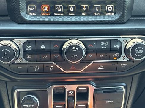 Used 2022 Jeep Gladiator Mojave w/ LED Lighting Group AWD/4WD image 36