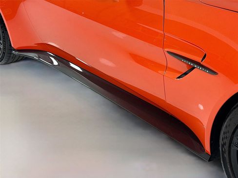 Used 2025 Aston Martin V8 Vantage Coupe image 35