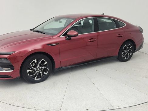 Used 2025 Hyundai Sonata SEL FWD image 15