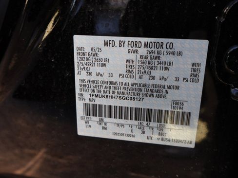 Certified 2025 Ford Explorer Platinum w/ LUX Leather Package image 42