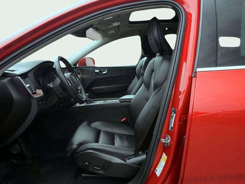 Used 2020 Volvo XC60 T5 Inscription w/ Protection Package Premier image 17