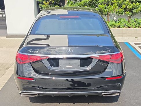 Used 2023 Mercedes-Benz S 580 4MATIC Sedan w/ AMG Line image 5