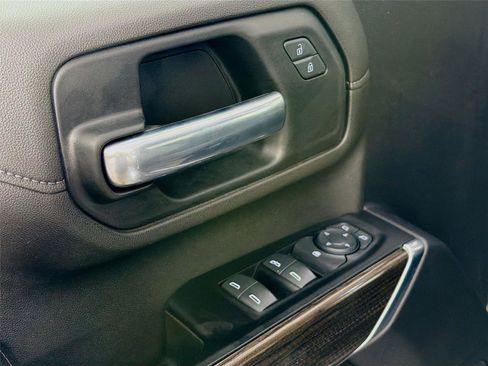 Used 2022 Chevrolet Silverado 2500 LT w/ Convenience Package AWD/4WD image 18