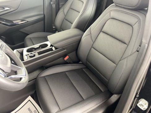 New 2026 Chevrolet Equinox LT w/ Convenience Package II image 20