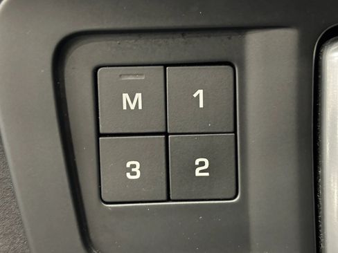 Used 2019 Land Rover Discovery Sport HSE AWD/4WD image 41