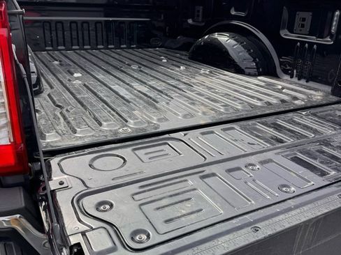 Used 2024 Ford F250 Lariat AWD/4WD image 12