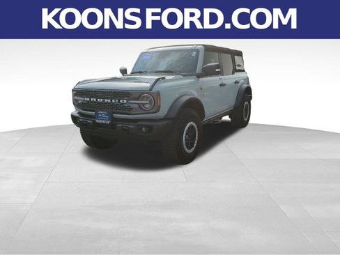 Certified 2022 Ford Bronco Badlands AWD/4WD image 1