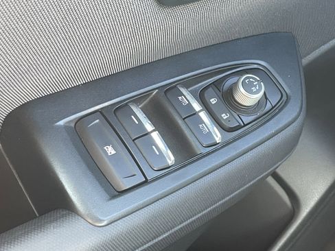 Certified 2025 Subaru Forester Premium AWD/4WD image 16