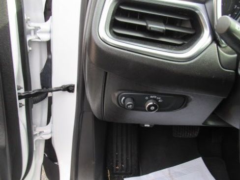 Certified 2024 Chevrolet Equinox LT image 18