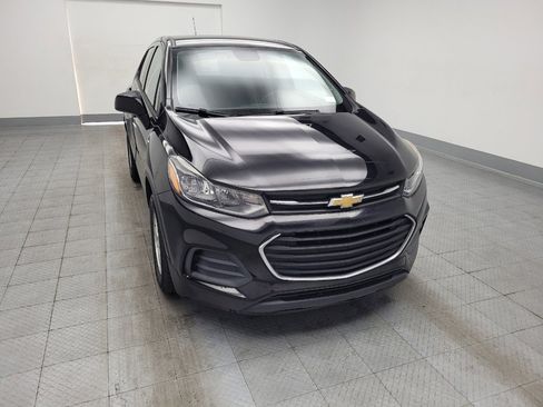 Used 2020 Chevrolet Trax LS w/ Tint and Cruise Package FWD image 14