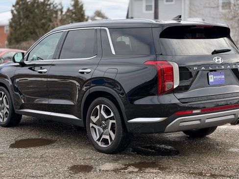 Used 2023 Hyundai Palisade Limited w/ Cargo Package image 4