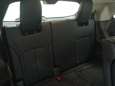 Used 2024 INFINITI QX60 Sensory image 16