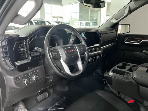 Used 2023 GMC Sierra 1500 SLE AWD/4WD image 10