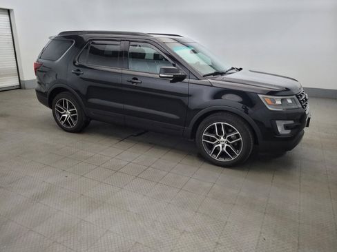 Used 2017 Ford Explorer Sport w/ Equipment Group 401A AWD/4WD image 11