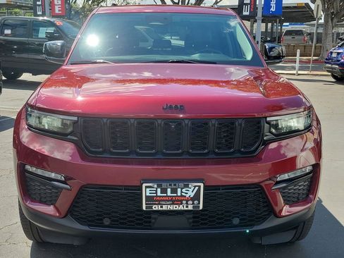 Used 2023 Jeep Grand Cherokee Limited w/ Luxury Tech Group II AWD/4WD image 34