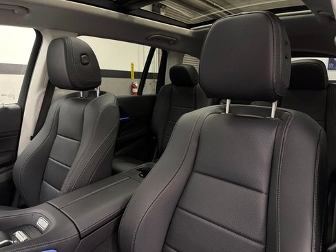 Used 2026 Mercedes-Benz GLS 450 4MATIC w/ AMG Line Exterior image 26