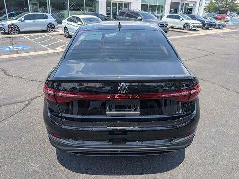 New 2025 Volkswagen Jetta SE image 6