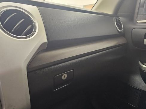 Used 2014 Toyota Tundra SR5 w/ SR5 Upgrade Package image 24