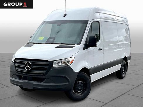 New 2025 Mercedes-Benz Sprinter 2500 image 1