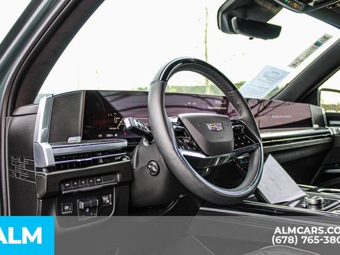 Used 2025 Cadillac Escalade Sport AWD/4WD image 22