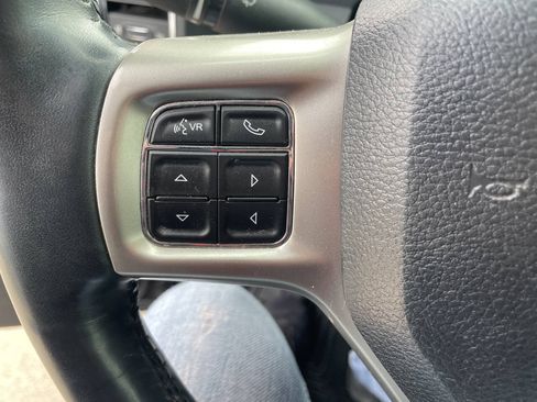Used 2016 RAM 1500 Laramie w/ Convenience Group AWD/4WD image 19
