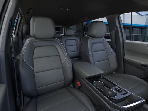 New 2026 Chevrolet Equinox LT w/ Convenience Package II AWD/4WD image 16