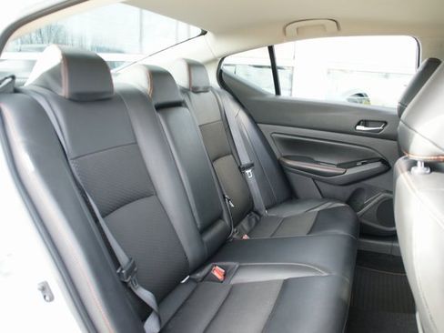 Used 2024 Nissan Altima 2.5 SR image 30