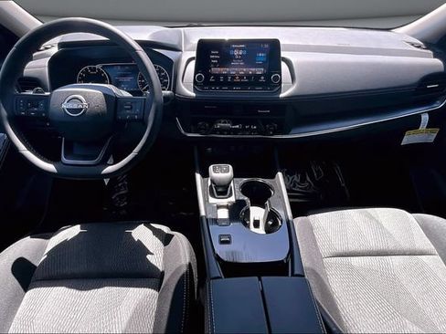 New 2026 Nissan Rogue SV FWD image 5